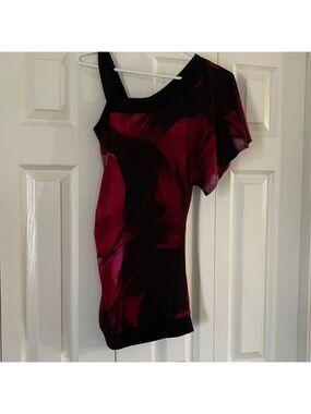 Gorgeous LE CHATEAU top size XS🥰🥰
